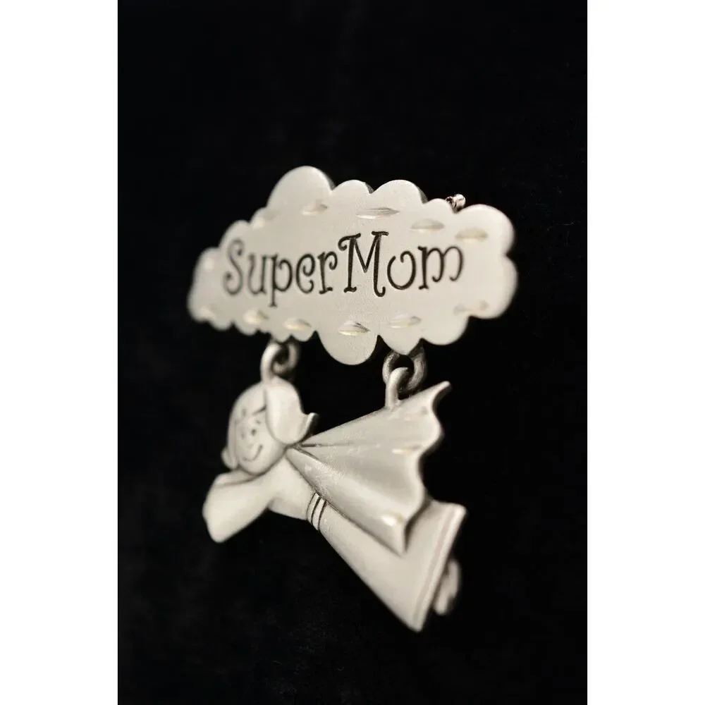 Spoontiques Vintage Mother's Day Pin Brooch SUPER MOM Hero Signed 80s BinAL